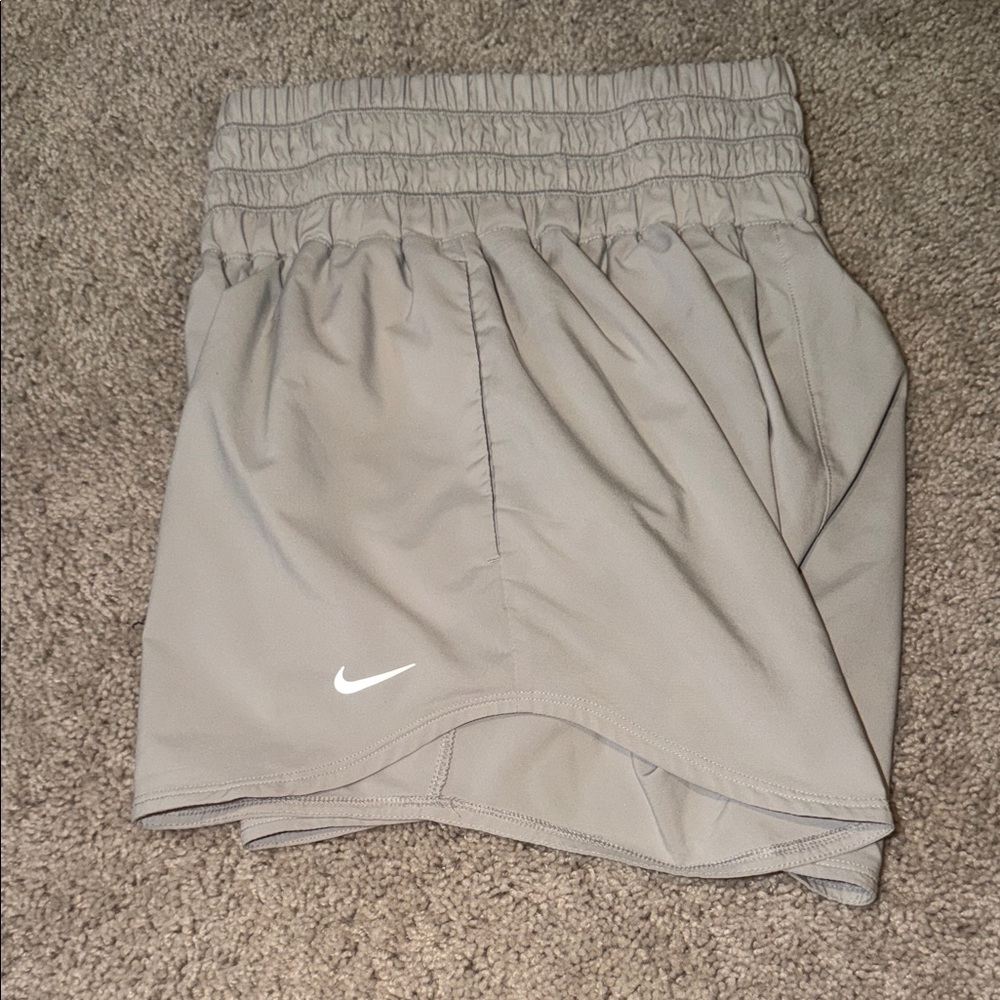 Nike Women's Gray Athletic Shorts - Picture 3 of 4